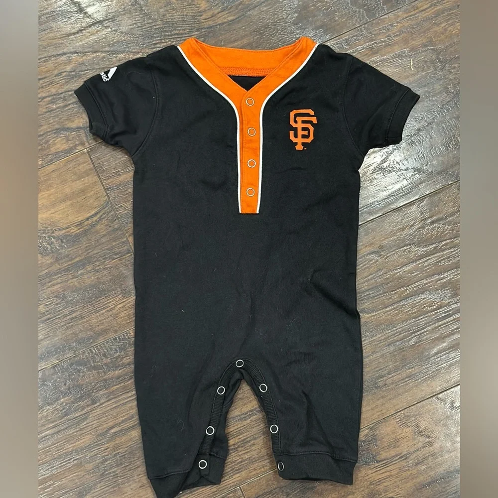 Genuine Merchandise bundle san